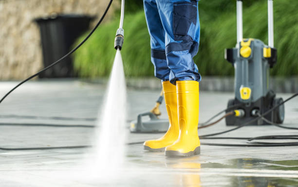 Best Residential Pressure Washing Services  in Kalona, IA