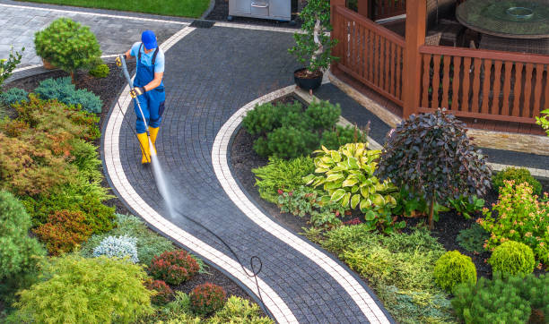 Why Choose Our Certified Pressure Washing Experts for Your Project Needs in Kalona, IA?